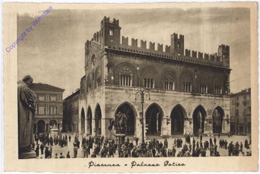Piacenza, Palazzo Gotico