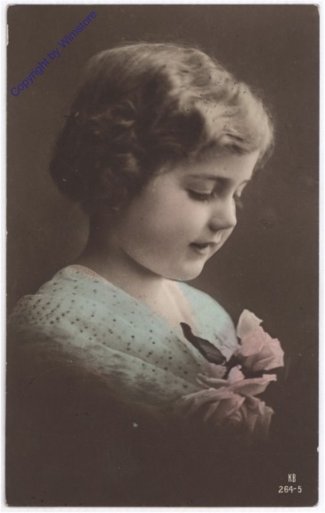 Mädchen mit Blume