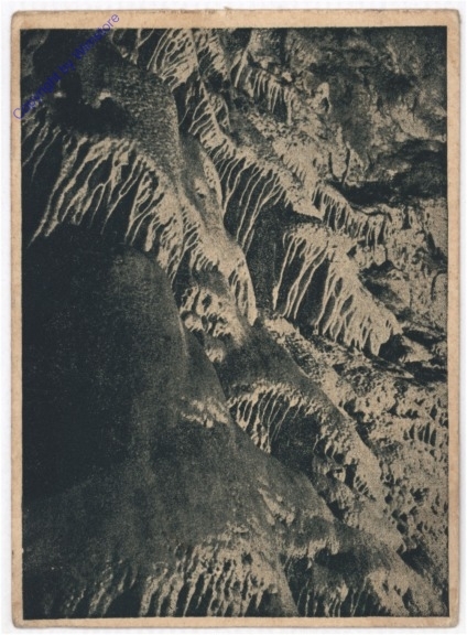 ak196147 Smolenicke jaskyne DRINY perla Malych Karpat