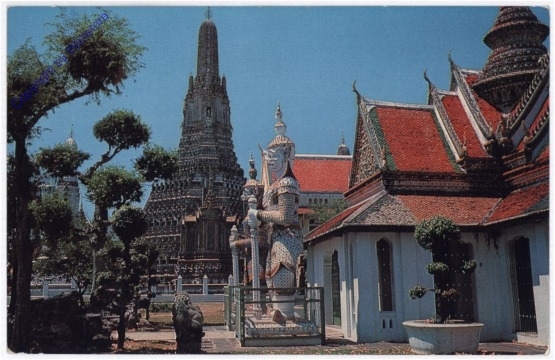 Dhonburi, Pagodas and Phra Uposatha of Wad Arun