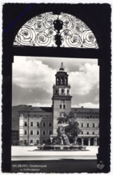 Salzburg, Glockenspiel und Hofbrunnen