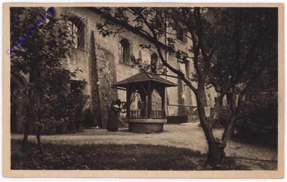 ak197999 Salzburg, Kloster Nonnberg, Alter Ziehbrunnen