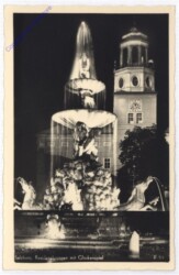 Salzburg, Residenzbrunnen und Glockenspiel