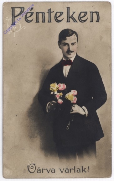 Herr mit Blumen