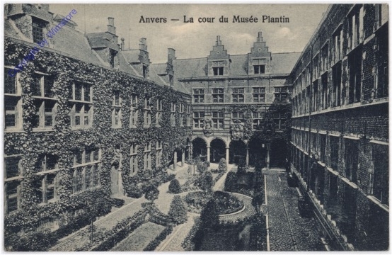 ak199101 Antwerpen, La cour du Musee Plantin