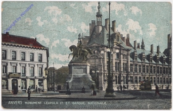 ak199113 Antwerpen, Monument Leopold et Banque Nationale
