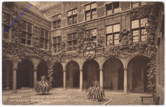 ak199272 Antwerpen, Cour Du Musee Peantin