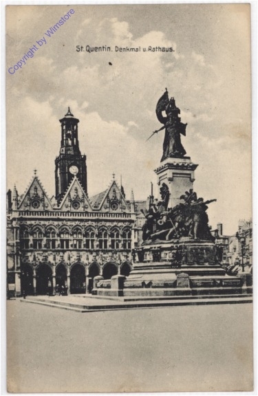 St. Quentin, Denkmal und Rathaus