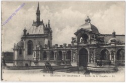 ak199721 Chateau de Chantilly, Entree de la Chapelle