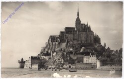 Mont-Saint-Michel, a maree basse