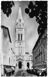 Lourdes, Paroisse du Sacre-Cour
