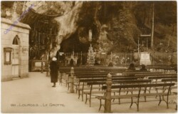 Lourdes, La Grotte