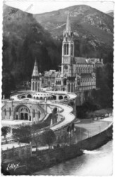 Lourdes, La Basilique et le Gave