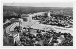 ak200105 Paris, Le Palais de Chaillot