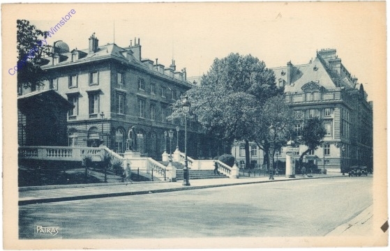 ak200218 Paris, L'Entree du College de France et la Sorbonne