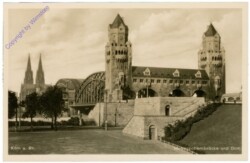 ak201244 Köln, Hohenzollernbrücke und Dom