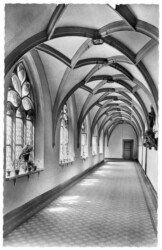 Bernkastel-Kues an der Mosel, Kreuzgang im St. Nikolaus-Hospital