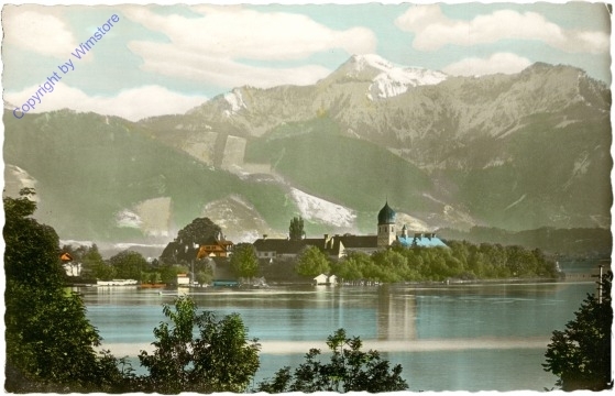 Fraueninsel, im Chiemsee gegen Hochgern