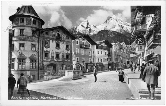 Berchtesgaden, Marktplatz mit Watzmann