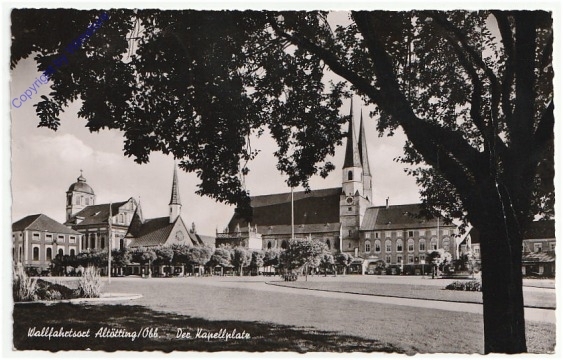 Altötting, Der Kapellplatz