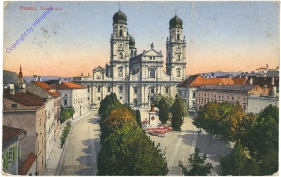 Passau, Domplatz