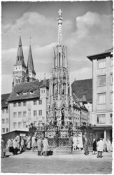 Nürnberg, Schöner Brunnen