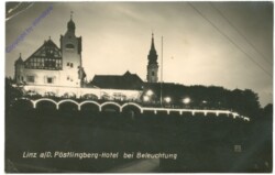 Linz an der Donau, Pöstlingberg-Hotel bei Beleuchtung