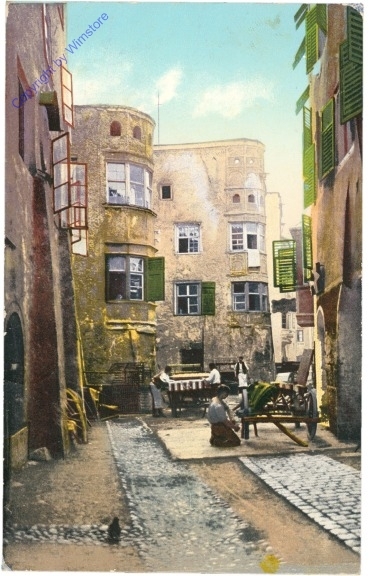 Hall, Schmidgasse