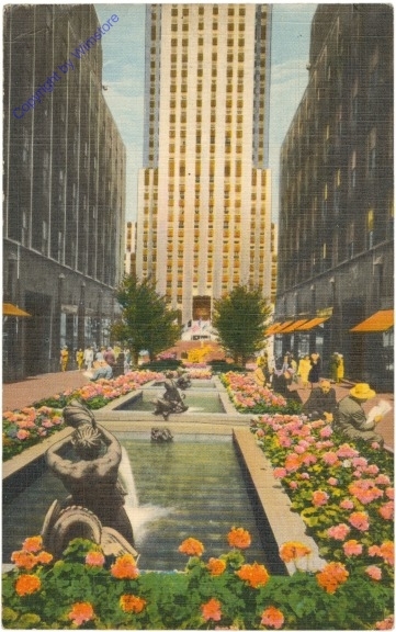 ak204096 New York: New York City, Garden Plaza of Rockefeller Center