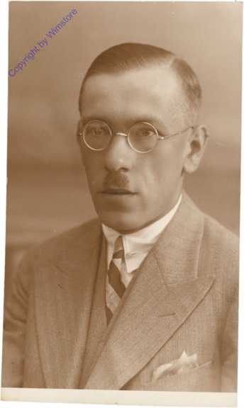 ak204483 Männerportrait