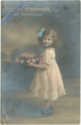Mädchen mit Kuchen, Geburtstag