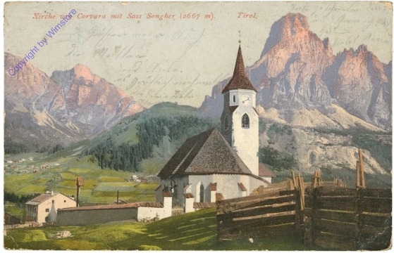 Corvara, Kirche mit Sass Songher