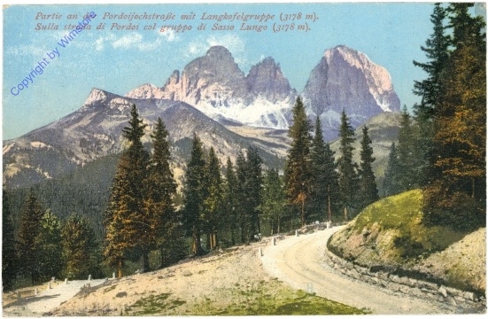 ak205459 Dolomiti (Dolomiten), Partie an der Pordoijochstrasse mit Langkofelgruppe