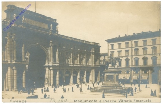 Firenze (Florenz), Monumento e Piazza Vittorio Emanuele