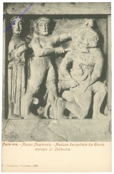 ak205825 Palermo, Museo Nazionale - Medusa decapitata da Ercole metopa di Selinunte