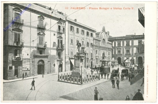 ak205852 Palermo, Piazza Bologni e Statua Carlo V