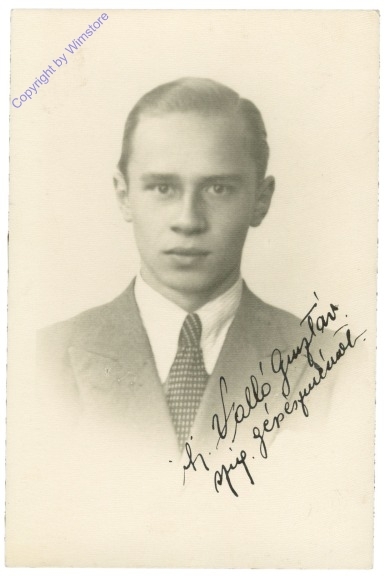 ak206307 Männerportrait