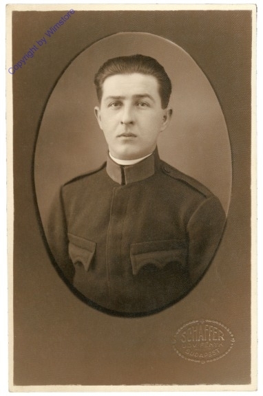 ak206310 Männerportrait