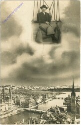 Mann in Ballon über der Stadt