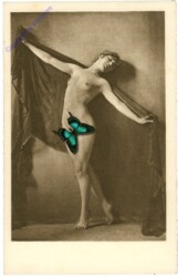 Nackte Dame mit Tuch
