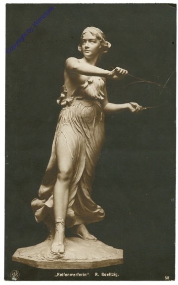 ak206549 R. Boeltzig, Reifenwerferin