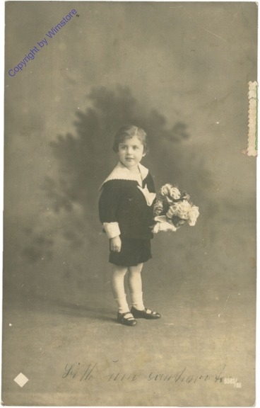 Mädchen mit Blumen