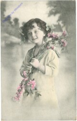 ak207199 Mädchen mit Blumen