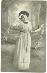 Dame mit Blumenranke