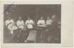 Gruppenfoto, Fröhliches Beisammensein