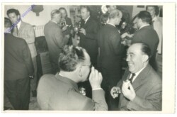 Gruppenfoto, Fest