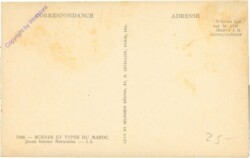 ak208818a Jeune femme Marocaine