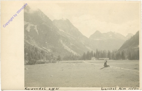 ak209350 Mittenwald, Larchetalm mit Karwendel