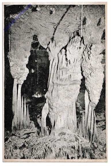 ak209462 Tropfsteinhöhle