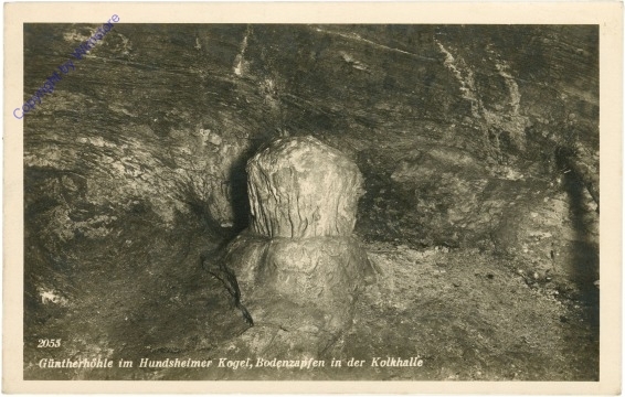 Hundsheim, Güntherhöhle im Hundsheimer Kogel, Bodenzapfen in der Kolkhalle